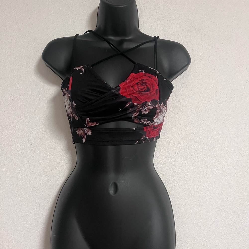 SHEIN Black and Red Floral Crop Top
